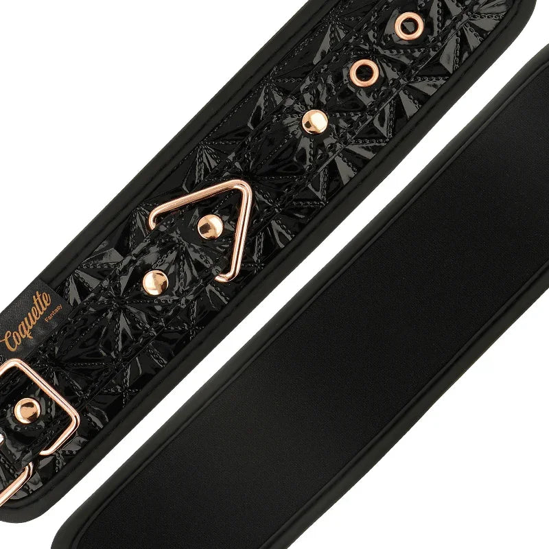 COQUETTE CHIC DESIRE - BLACK EDITION ESPOSAS PARA MANOS CON FORRO DE NEOPRENO - Nuvica