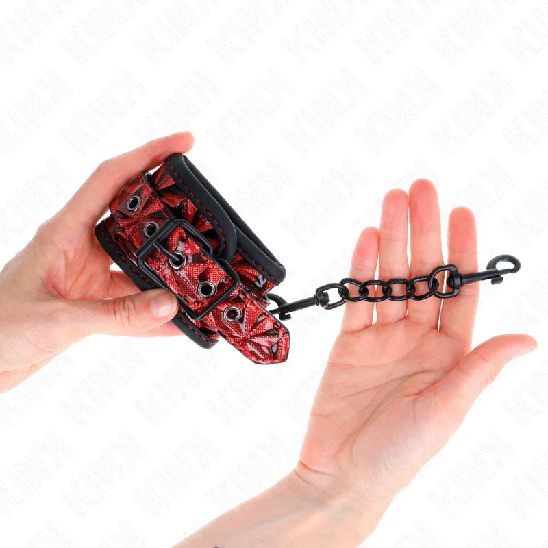 KINK - MUÑEQUERAS CON PATRÓN DE DIAMANTES ROJO OSCURO AJUSTABLE 17-26 CM X 5.5 CM - Nuvica