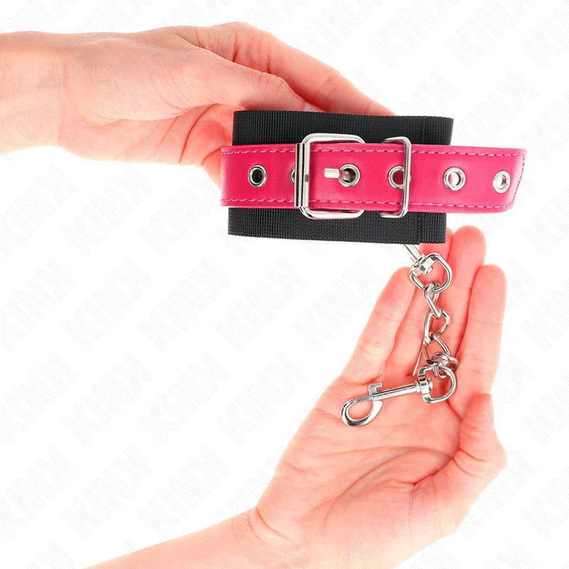 KINK - MUÑEQUERAS DE NYLON NEGRO CON CORREA POLIPIEL FUSCIA AJUSTABLE 19-29 CM X 5.1 CM - Nuvica