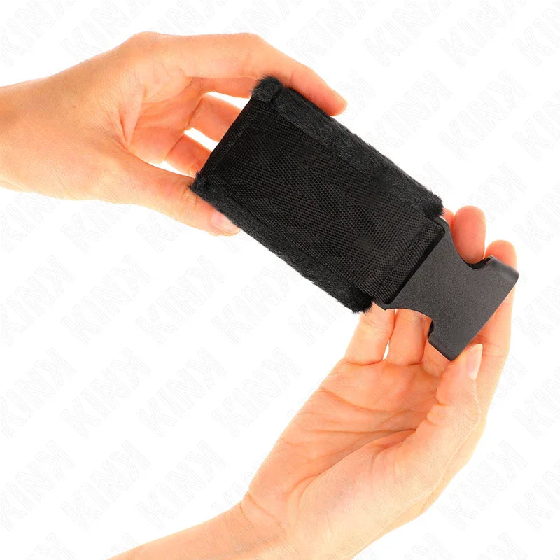 KINK - MUÑEQUERAS NYLON NEGRO MODELO 1 AJUSTABLE 25-35 CM X 6 CM - Nuvica