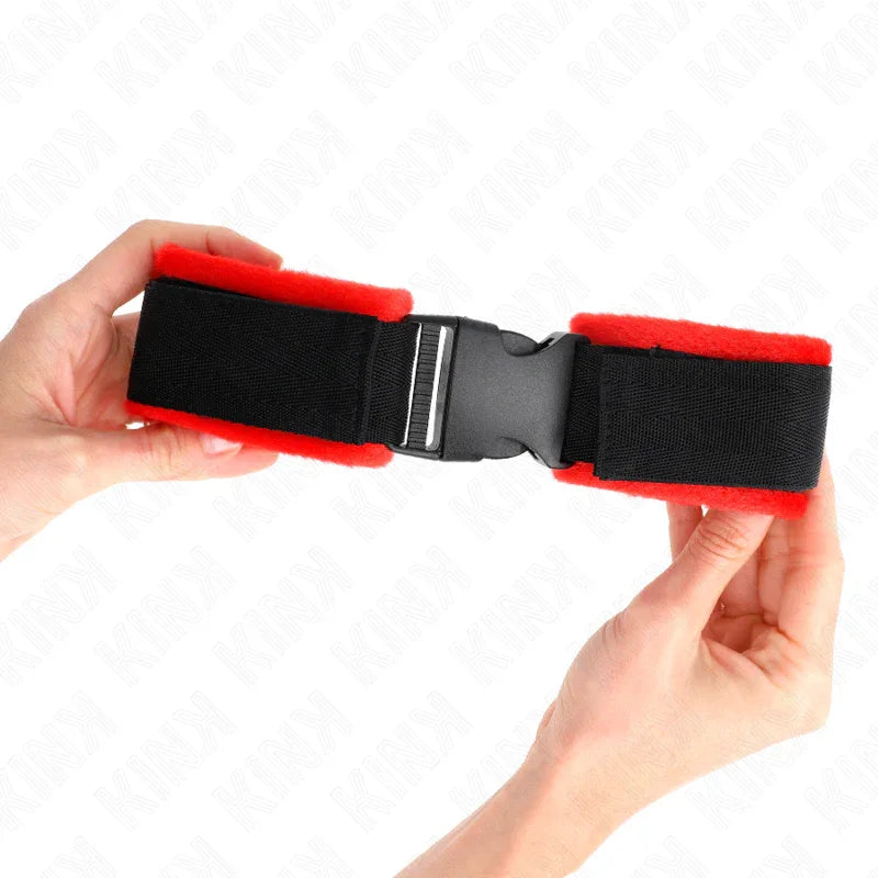 KINK - MUÑEQUERAS NYLON ROJO-NEGRO MODELO 1 AJUSTABLE 25-35 CM X 6 CM - Nuvica