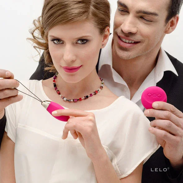LELO - LYLA 2 INSIGNIA DESIGN EDITION HUEVO-MASAJEADOR FUCSIA - Nuvica