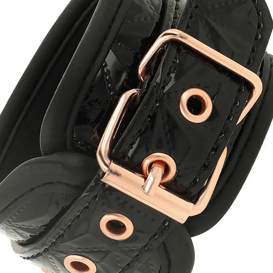 COQUETTE CHIC DESIRE - BLACK EDITION ESPOSAS PARA MANOS CON FORRO DE NEOPRENO - Nuvica