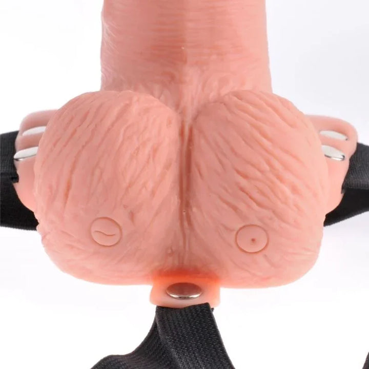 FETISH FANTASY SERIES - ARNÉS AJUSTABLE CONTROL REMOTO PENE REALÍSTICO CON TESTÍCULOS RECARGABLE Y VIBRADOR 15 CM - Nuvica