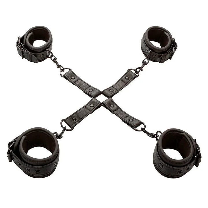CALEXOTICS - NOCTURNAL CONECTOR HOG TIE CUERO AJUSTABLE NEGRO - Nuvica