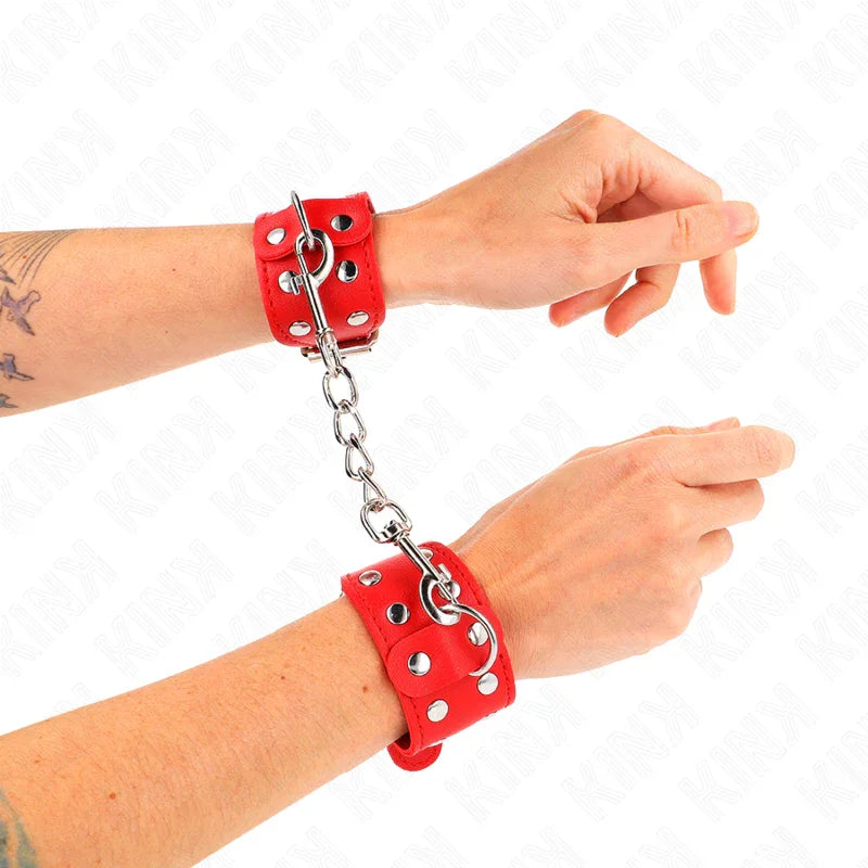 KINK - MUÑEQUERAS CON DOBLE LÍNEA DE TACHUELAS AJUSTABLE ROJO - Nuvica