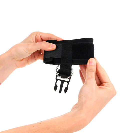 KINK - MUÑEQUERAS NEOPRENO CON CIERRE DE GANCHO NEGRO AJUSTABLE 22-34 CM - Nuvica