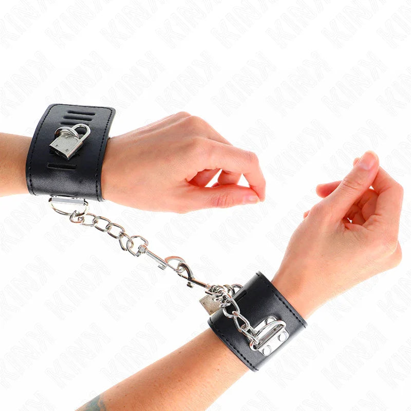 KINK - MUÑEQUERAS CON CIERRE CANDADO NEGRO AJUSTABLE 16-23 CM X 5.5 CM - Nuvica