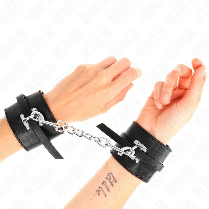 KINK - MUÑEQUERAS DELUXE CON CIERRE DE CANDADO AJUSTABLE 14.5-21 CM X 6 CM - Nuvica