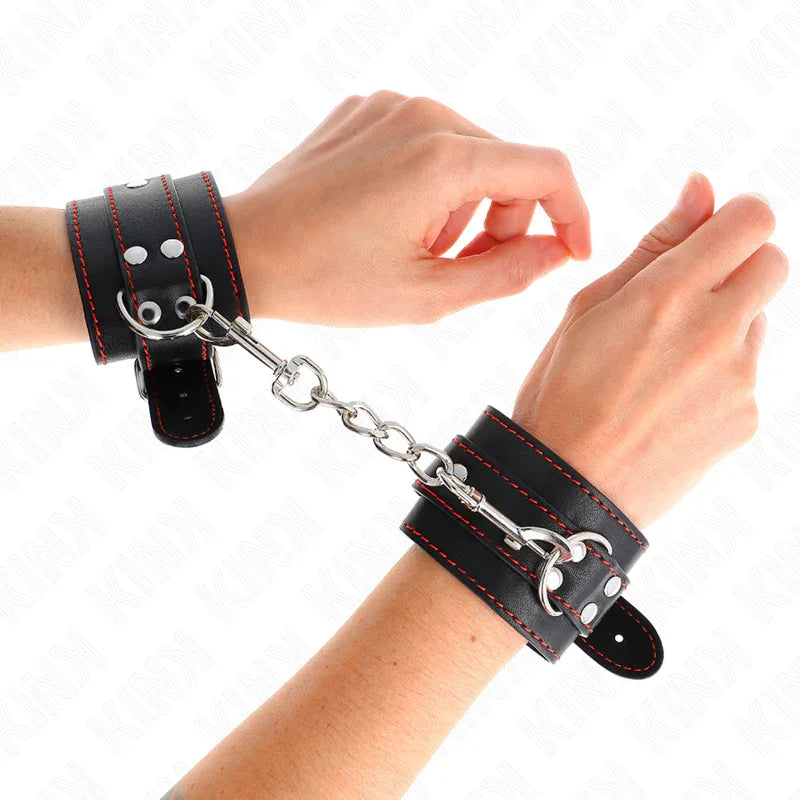 KINK - MUÑEQUERAS NEGRO CON DETALLES EN ROJO AJUSTABLE 20-28 CM X 5.5 CM - Nuvica