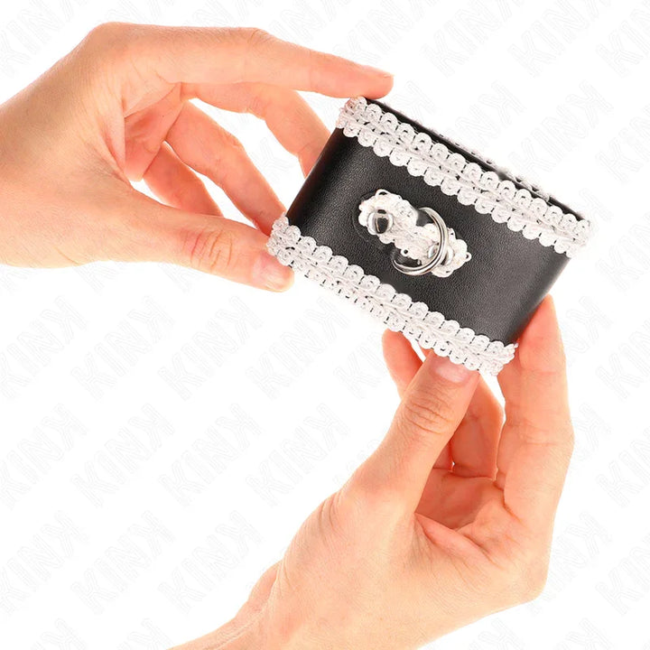 KINK - MUÑEQUERAS NEGRO CON ENCAJE DECORATIVO BLANCO AJUSTABLE 20-23 CM X 5.5 CM - Nuvica