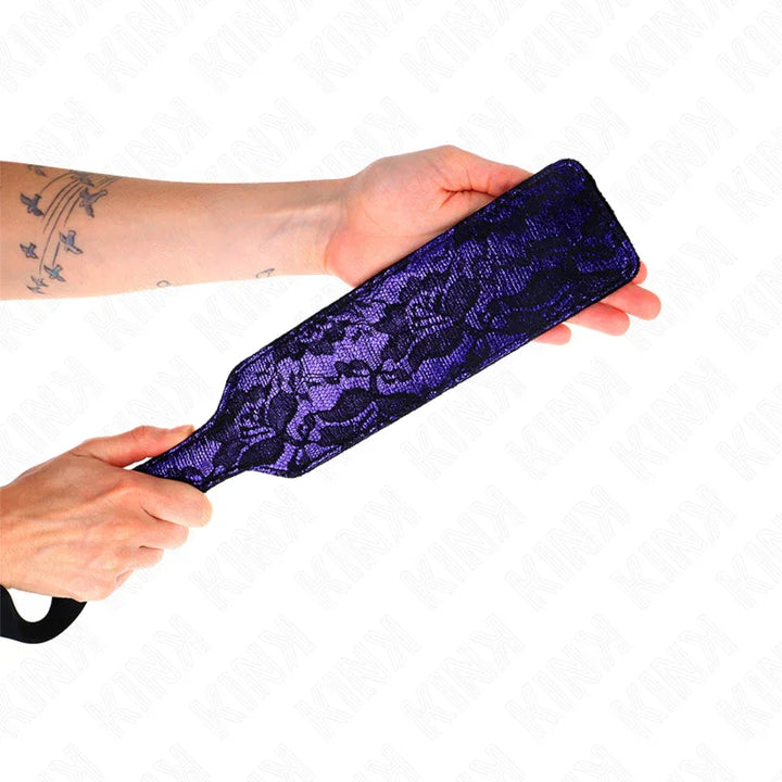 KINK - PALA DE PIEL DISEÑO ESCÁNDALO 37 X 7 CM - Nuvica