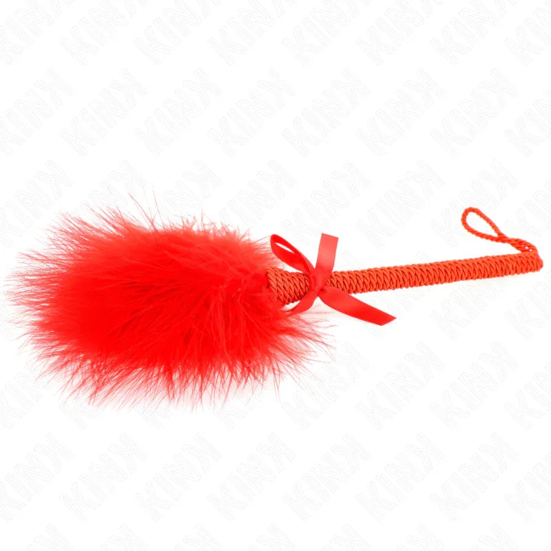 KINK - MASAJEADOR DE CUERDA DE NAILON CON PLUMAS PARA COSQUILLAS Y LAZO ROJO 25 CM - Nuvica