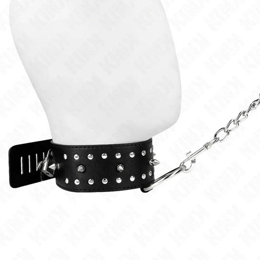KINK - COLLAR CON CORREA 65 CM CON TACHUELAS PLATEADAS MODELO 1 AJUSTABLE 36-43 CM X 5 CM - Nuvica