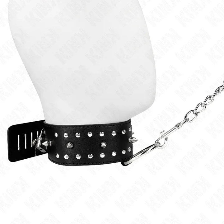 KINK - COLLAR CON CORREA 65 CM CON TACHUELAS PLATEADAS MODELO 1 AJUSTABLE 36-43 CM X 5 CM - Nuvica