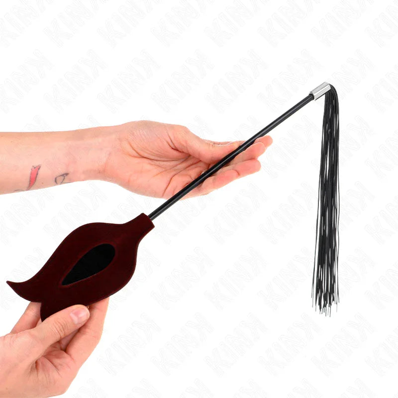 KINK - LÁTIGO DE BORLA DE SILICONA CON FORMA DE ROSA 45 CM - Nuvica