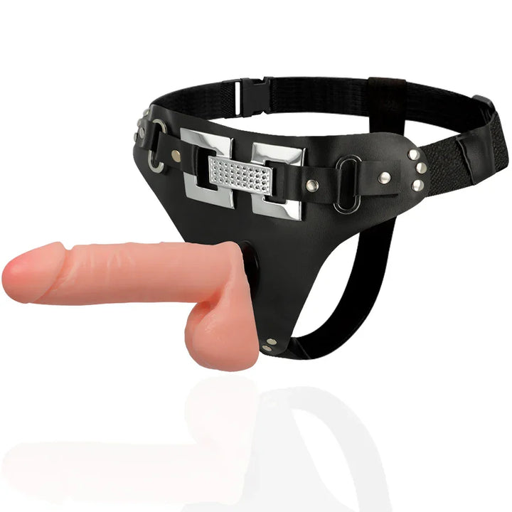 HARNESS ATTRACTION - ARNÉS DELUXE CON VIBRACIÓN REALÍSTICO 18 CM -O- 4.5 CM - Nuvica