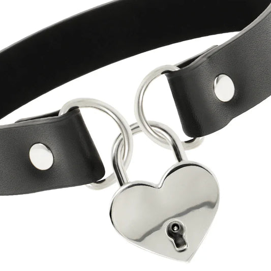 COQUETTE CHIC DESIRE - COLLAR CUERO VEGANO ACCESORIO CORAZÓN CON LLAVE - Nuvica